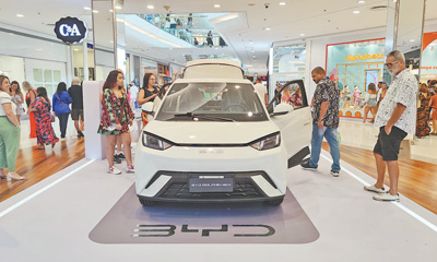 新能源车销量占比首次过半，传递三个信息