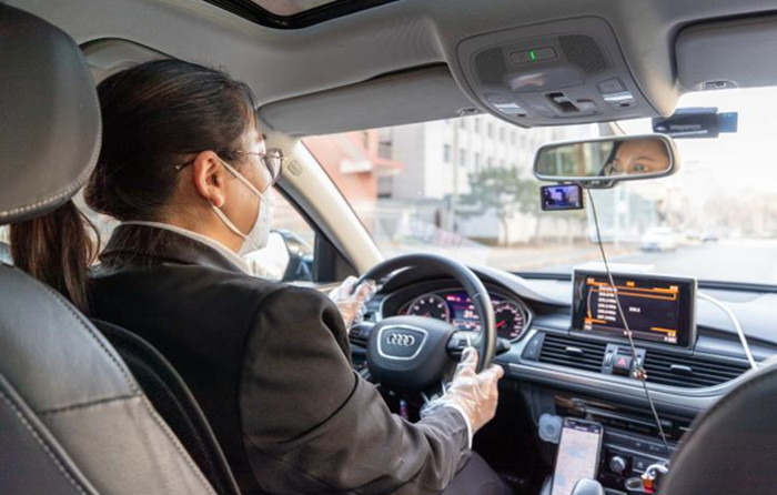 滴滴：2019年平台女性网约车司机超30万
